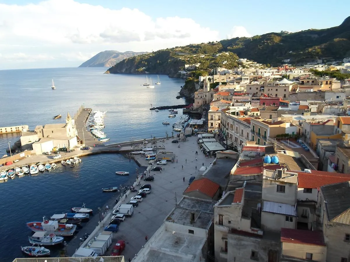 Domus Apollo Apartment Lipari